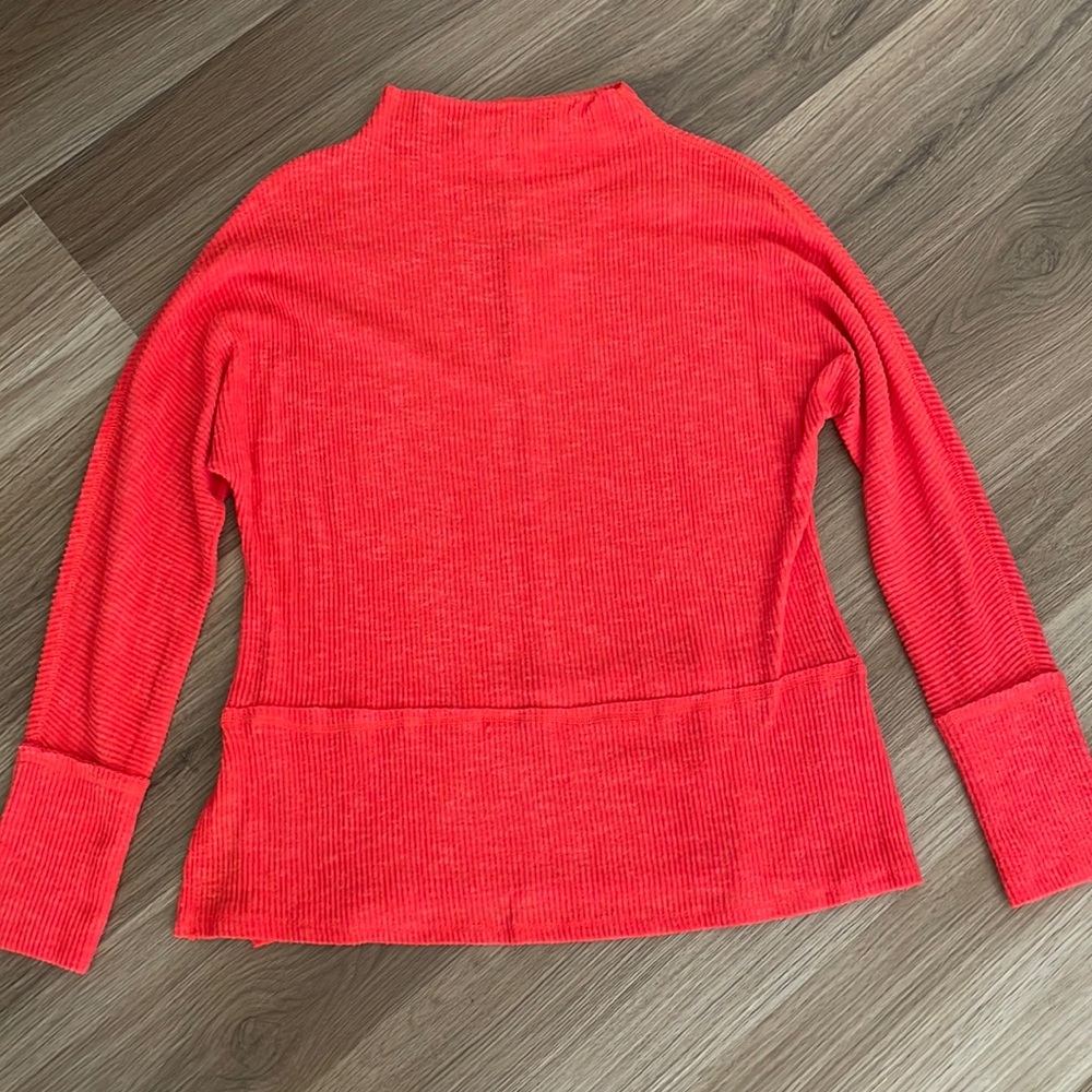 NEW For The Republic Coral Long Sleeve Top - M